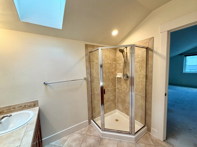 Building Photo - 517 N 39th St