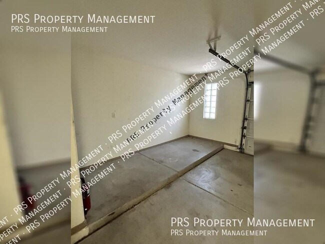 Building Photo - 8003 W Clara Ln