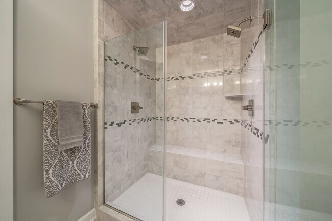 Building Photo - 1521 Ribbon Limestone Terrace SE