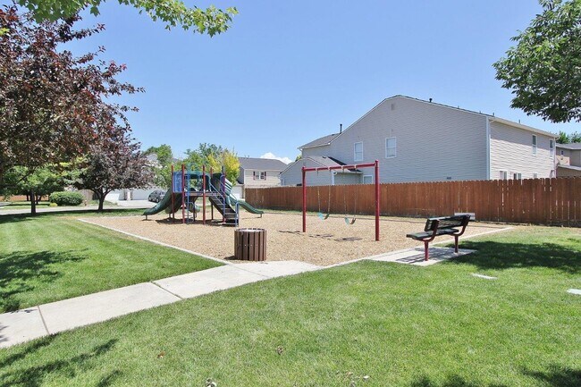 Building Photo - 6613 S Covewood Way