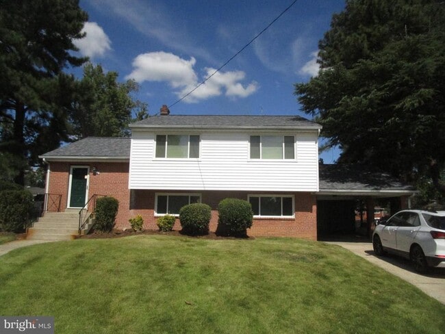 Building Photo - 5606 Devon Ct