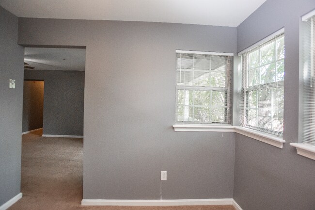 Building Photo - 8358 Montgomery Run Rd