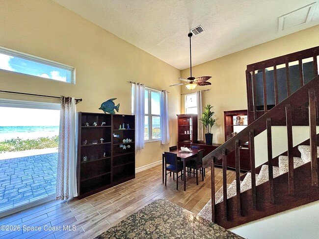 Building Photo - 799 Shell St