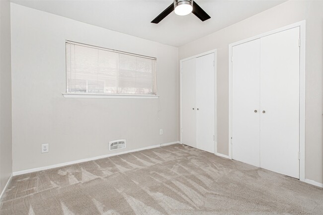 Building Photo - 7549 Brentcove Cir