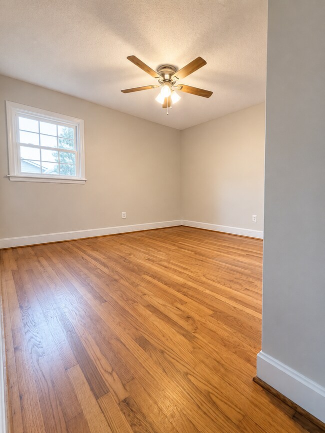 Building Photo - 608 N Wilba Rd
