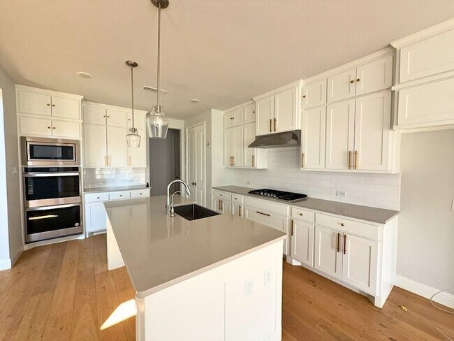 Building Photo - 501 Upper Falls Ln