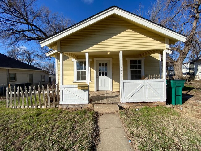 Primary Photo - Charming Three Bedroom Home Located in OKC