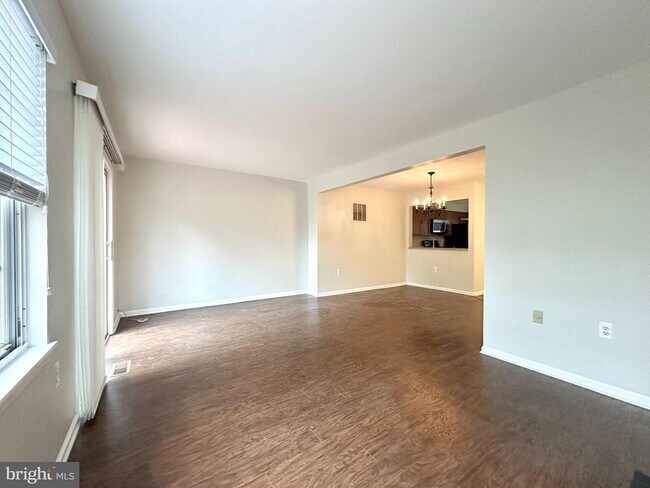 Building Photo - 5700 Medallion Ct