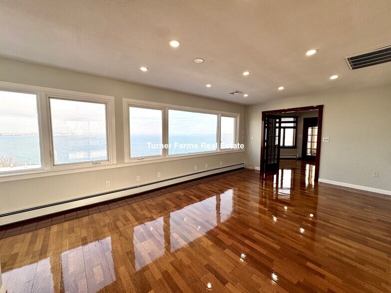 Building Photo - 63 Upland Rd