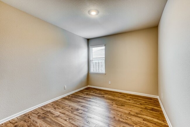 Building Photo - 7511 Tipton Meadow Way
