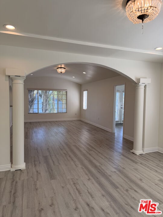 Building Photo - 153 N Hamilton Dr