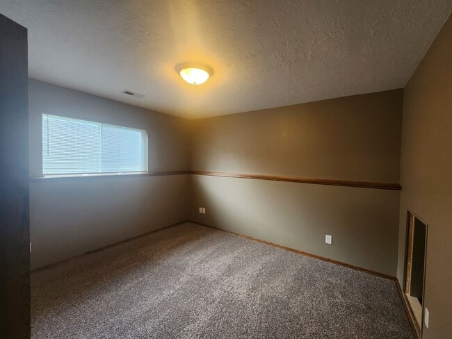 Building Photo - 821 S Whitewood Ave