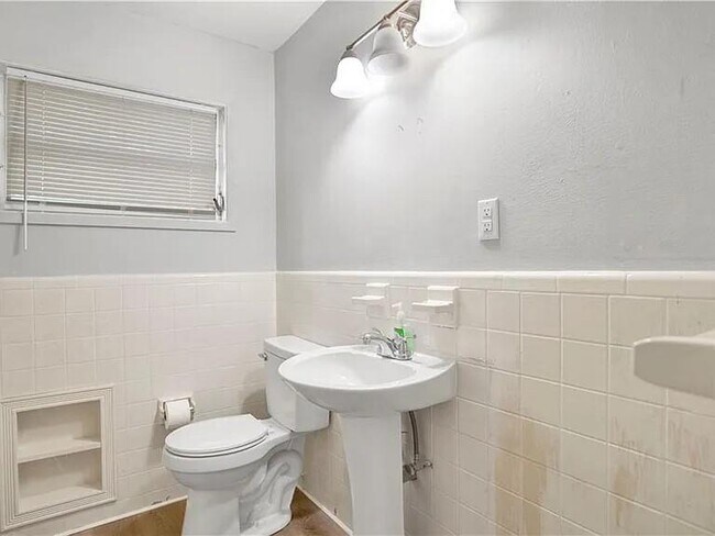 Building Photo - 3764 Autumndale Dr