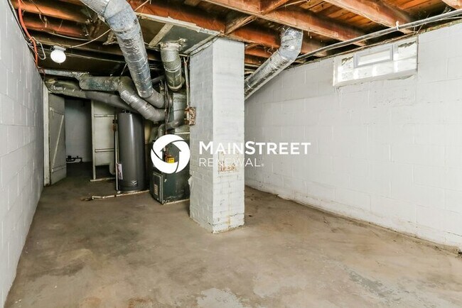 Building Photo - 2 Bedroom Pet-Friendly Home in Indianapoli...