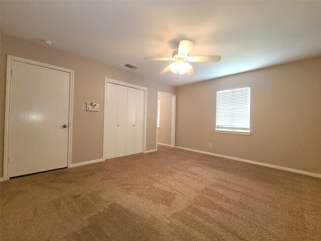 Building Photo - 6511 Pebble Beach Dr