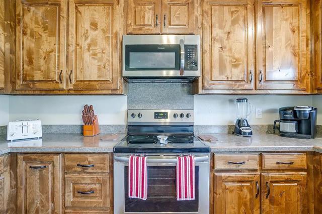 Building Photo - 3915 Laramie Trail