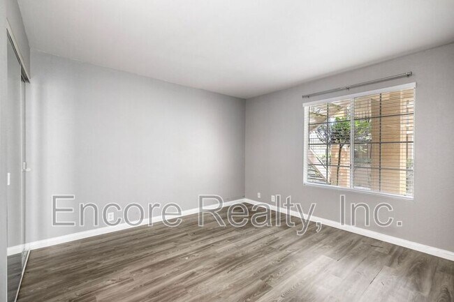 Building Photo - 7349 Calle Cristobal