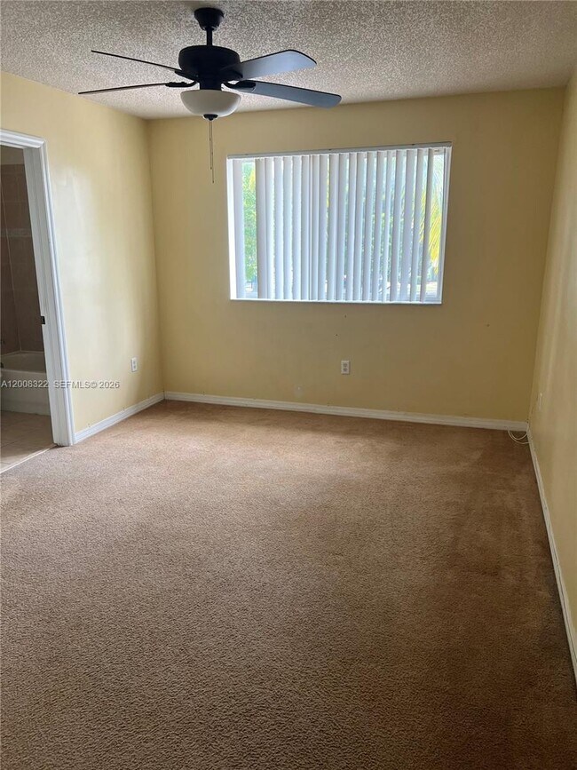 Building Photo - 2201 SE 24th Pl