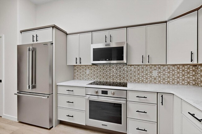 Building Photo - 2816 Don Pancho Rd NW