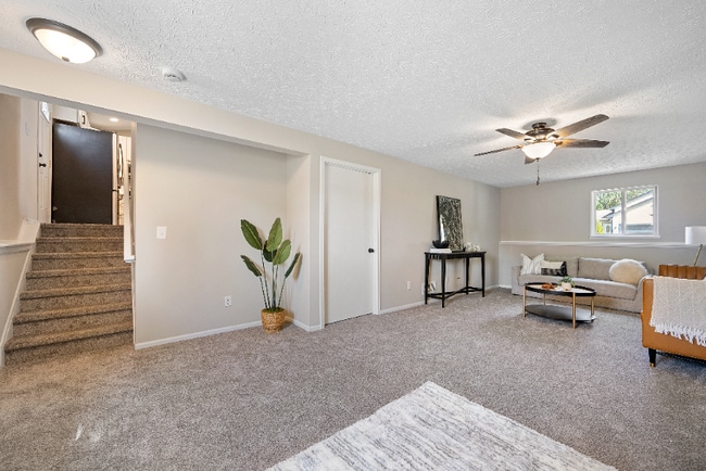 Building Photo - 2383 Minerva Park Pl