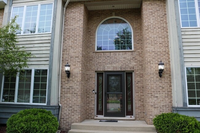 Building Photo - 1621 Santa Ana Ct