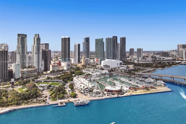 Building Photo - 335 S Biscayne Blvd