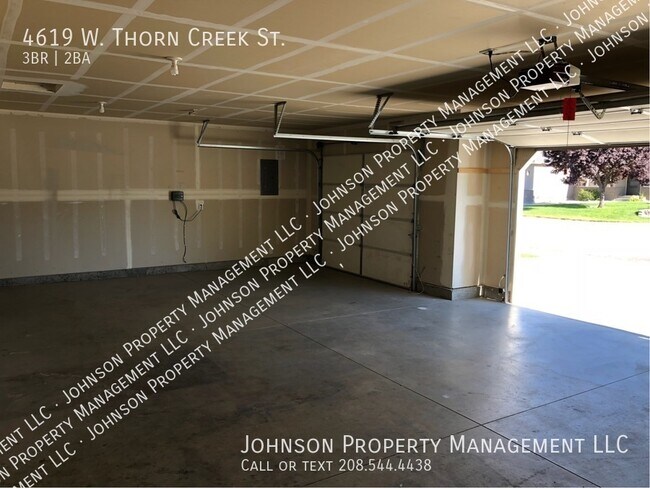 Building Photo - 4619 W Thorn Creek St