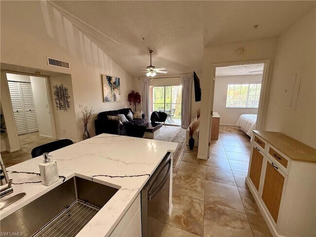 Building Photo - 1265 Wildwood Lakes Blvd