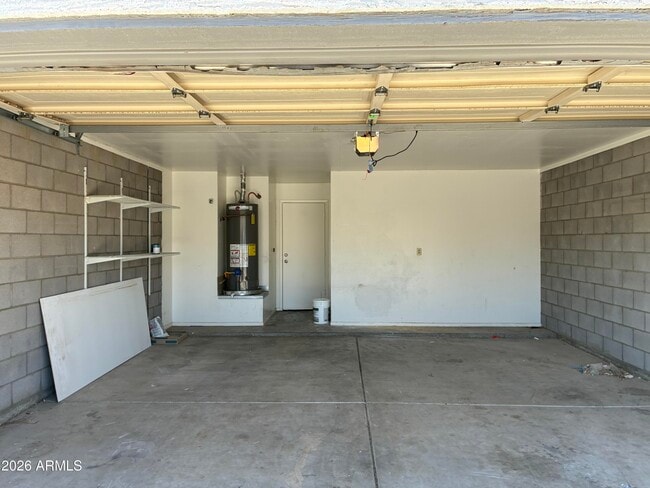 Building Photo - 10820 W Wagon Wheel Dr