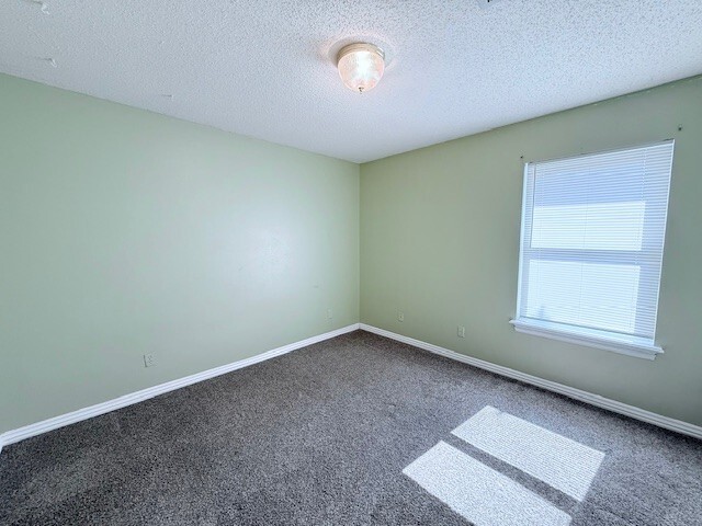 Building Photo - 703 Windsor Ln