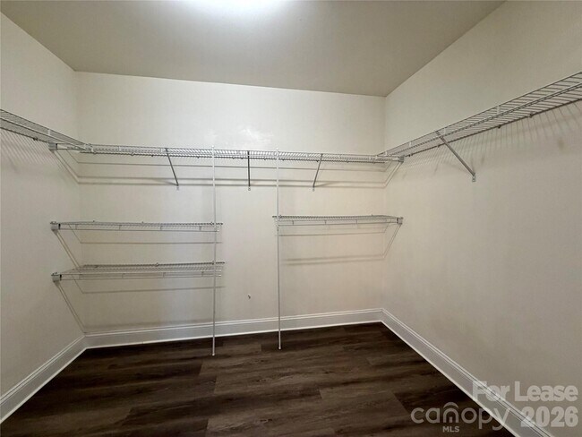 Building Photo - 12331 Cumberland Cove Dr