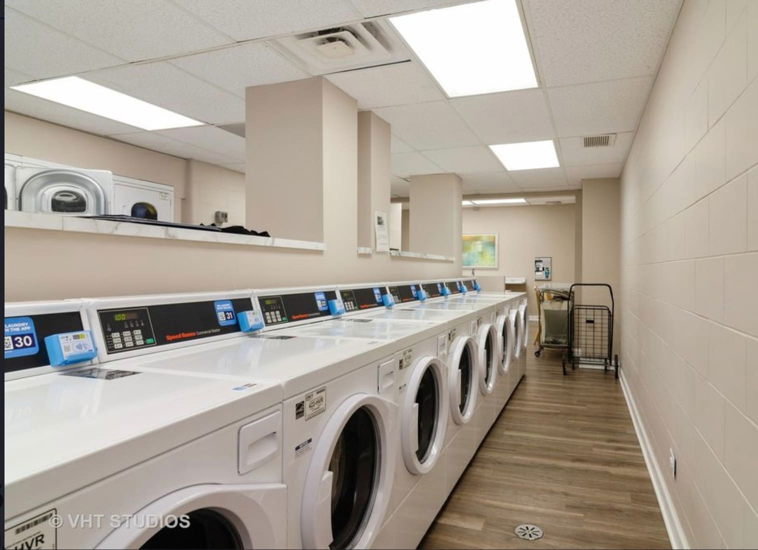 Laundry room - 1636 N Wells St