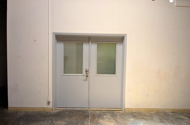 Building Photo - 1310 Nance St