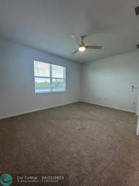 Building Photo - 4658 Longwood Lake Sq