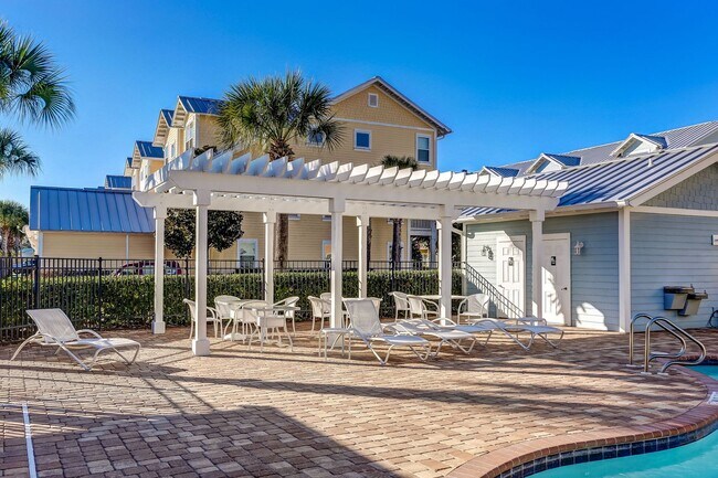 Building Photo - Coastal Luxury Townhome in Gated Amelia Island Community with Elevator & Garage