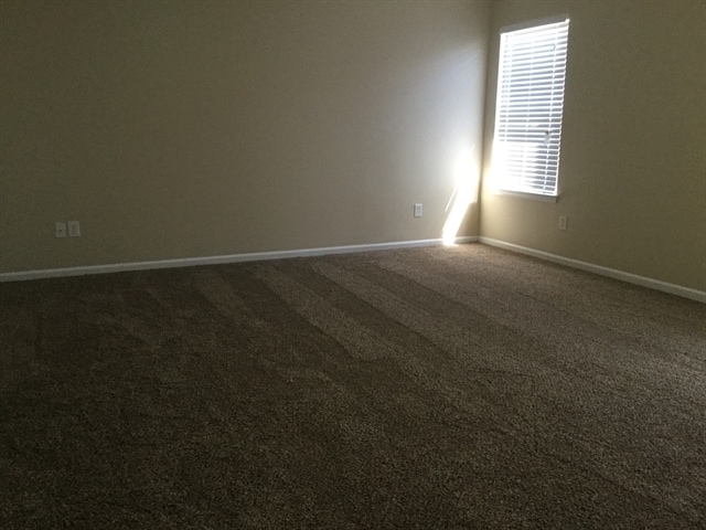 Building Photo - 941 Garrison Rd