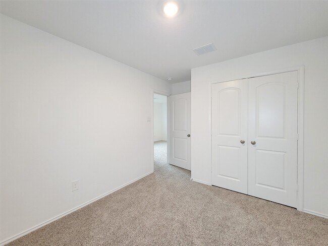 Building Photo - 27410 Oasis Rdg Dr