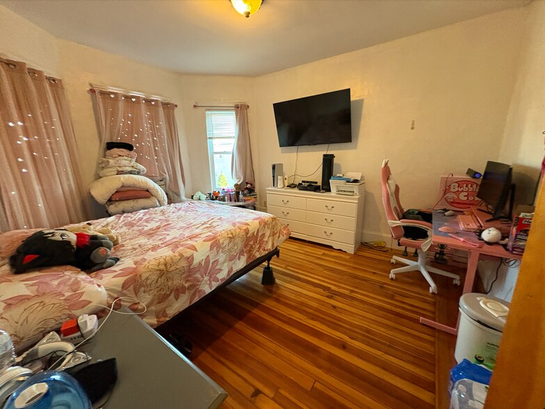 Building Photo - 24 Litchfield St