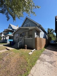 Building Photo - 11624 Forest Ave