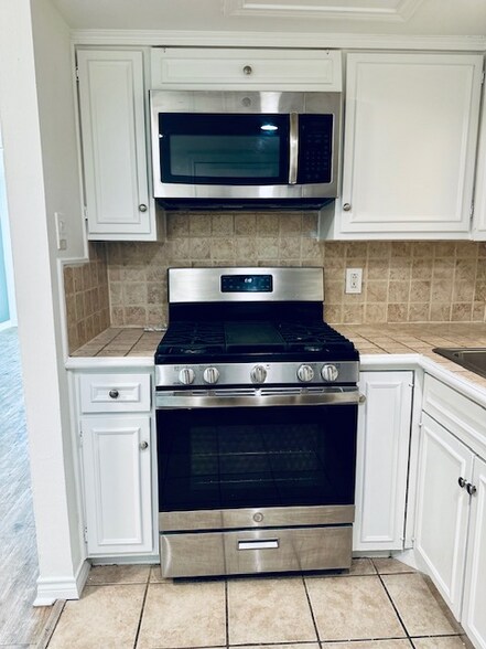 Building Photo - 4214 Rawlins St