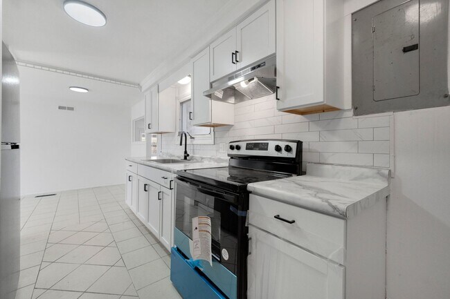 Building Photo - COMING SOON! Updated 3-Bedroom House