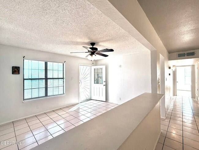 Building Photo - 13373 Greendale