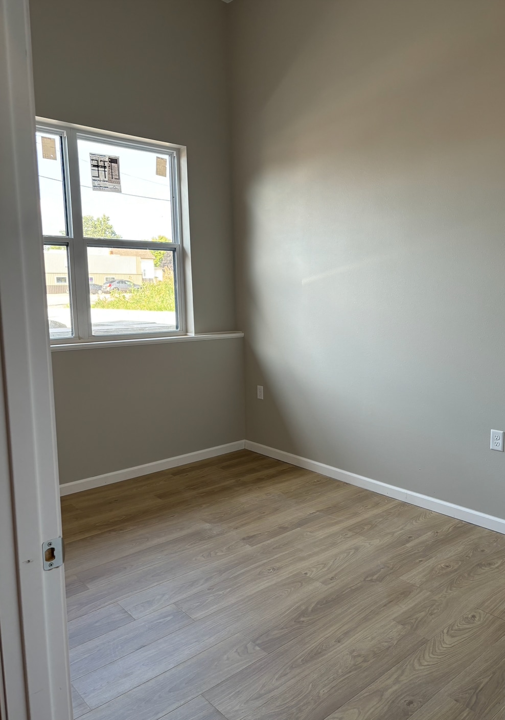 Building Photo - 712 12th St