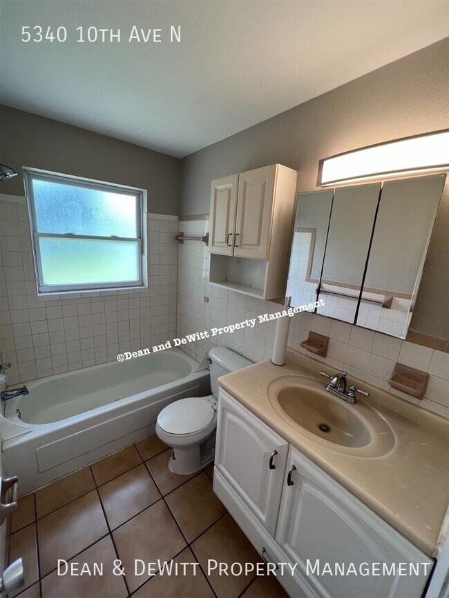 Building Photo - 5340 10th Ave N