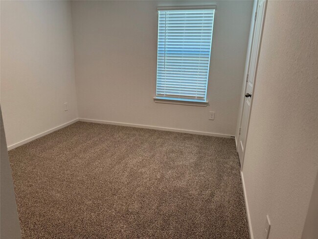 Building Photo - 23548 Skyward Ln