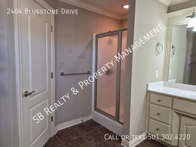 Building Photo - 2404 Bluestone Dr
