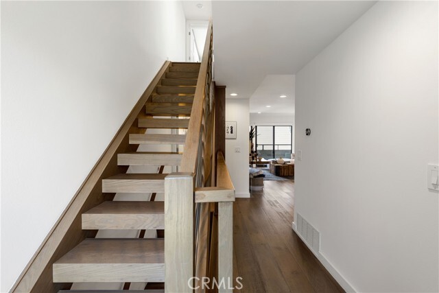 Building Photo - 439 Camino de las Colinas