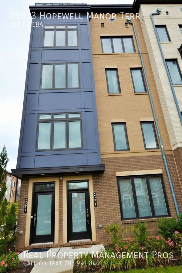 Building Photo - 23663 Hopewell Manor Terrace