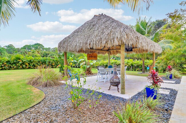 Building Photo - 15866 Alexander Run