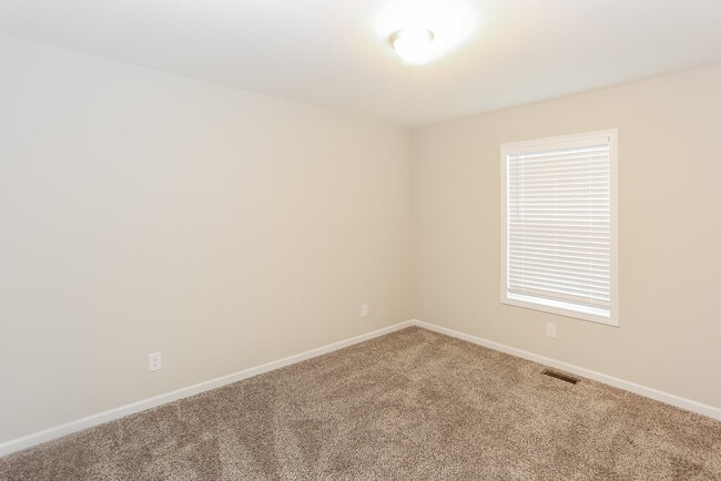 Building Photo - 8264 Historic Hill Dr